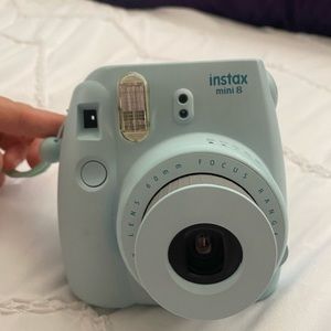 INSTAX MINI 8 POLAROID CAMERA.